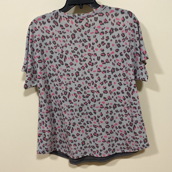NWOT Andree by Unit short sleeve top medium - Picture 7 of 7